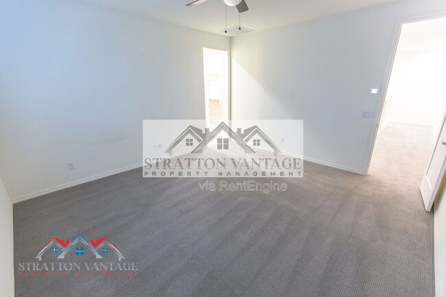 Building Photo - 1953 W Kinfield Trail