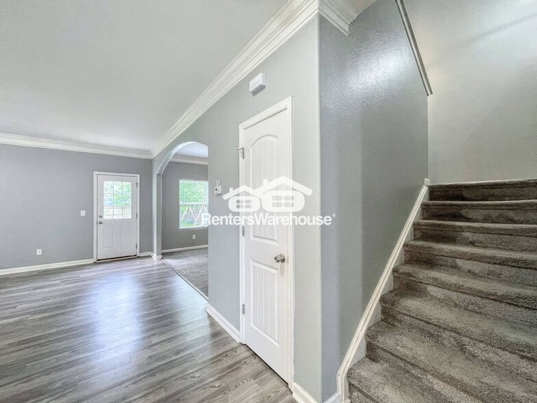 Building Photo - 3925 Krick St