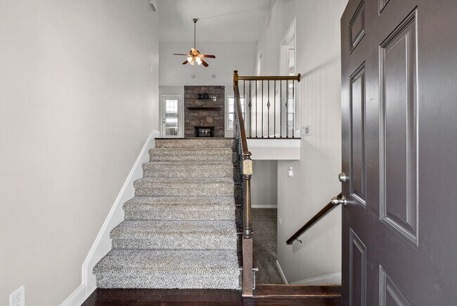 Building Photo - Pet Friendly Four Bedroom with Basement!