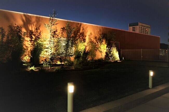 Building Photo - At the Montage!!! 1 bedroom 1 bath luxury ...