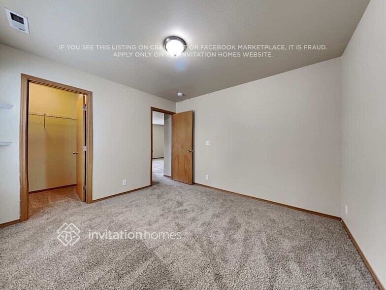 Building Photo - 1509 203rd St E