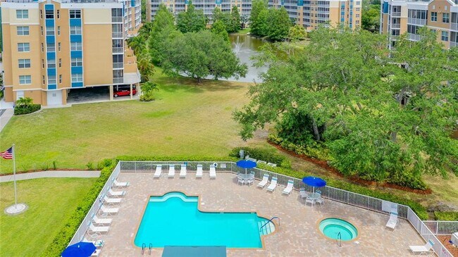 Building Photo - 960 Starkey Rd