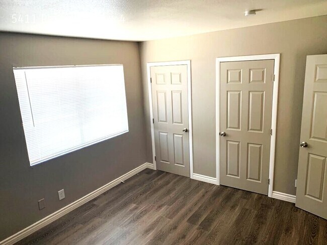 Building Photo - 5411 Retablo Ave