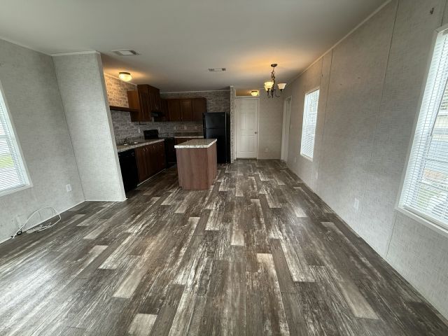 Building Photo - 12130 US Hwy 41 S