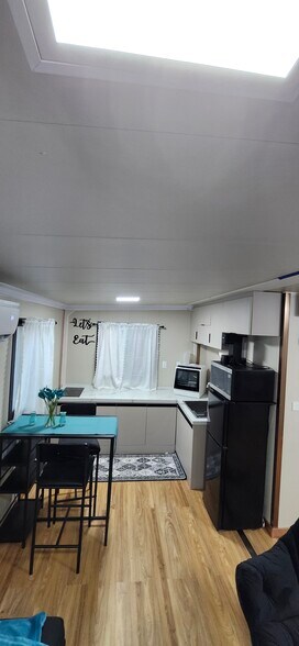 Kitchen/Dining - 205 E Nakoma