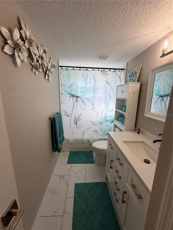 Building Photo - 3032 Golden Rain Dr