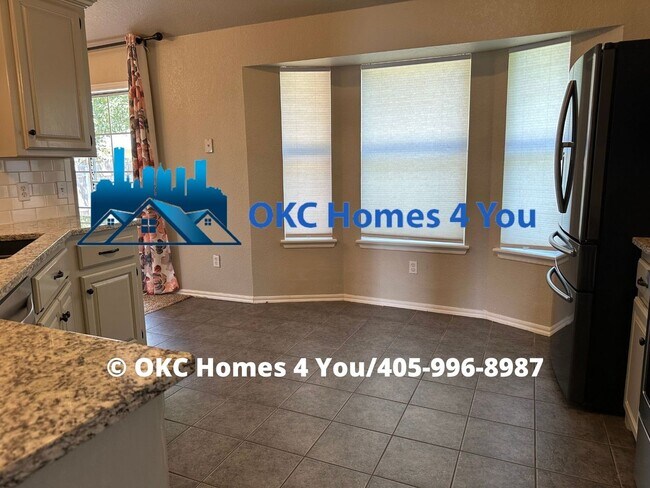 Building Photo - Beautiful 3 Bed 2 Bath in Twin Oaks