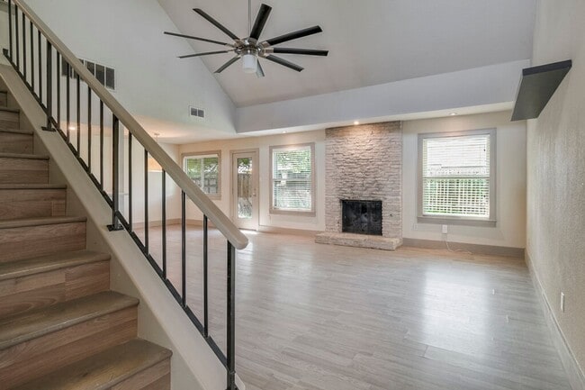 Building Photo - 8304 Furness Dr