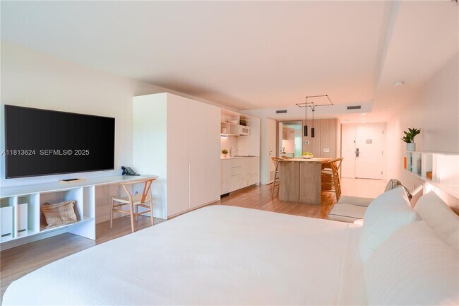 Building Photo - 291 Bal Bay Dr