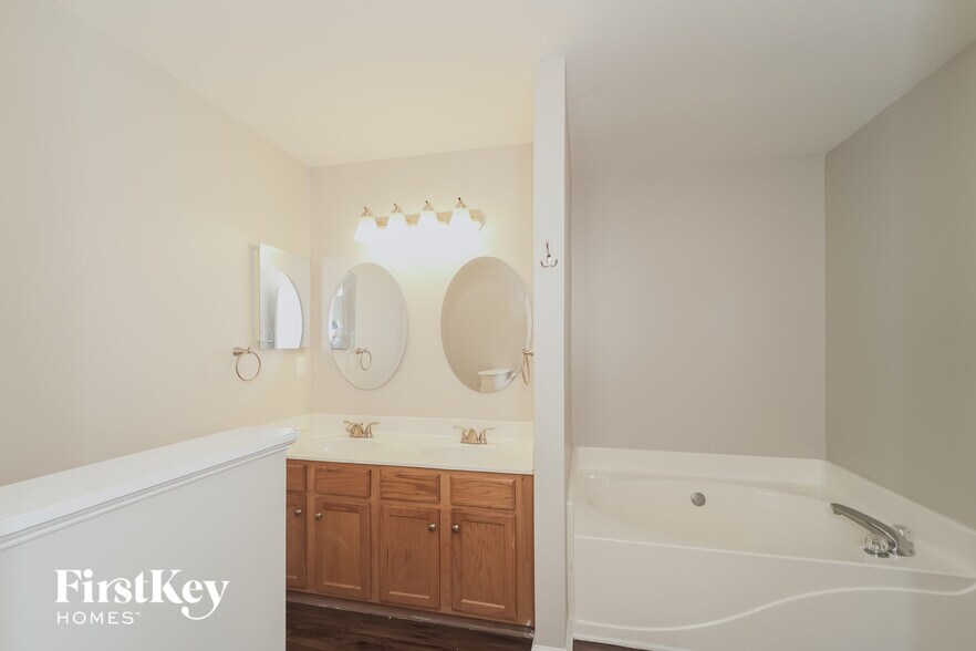 Building Photo - 6339 Pink Dogwood Ln