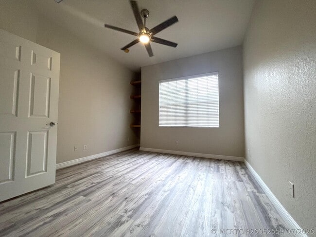 Building Photo - 4871 Bonsai Cir