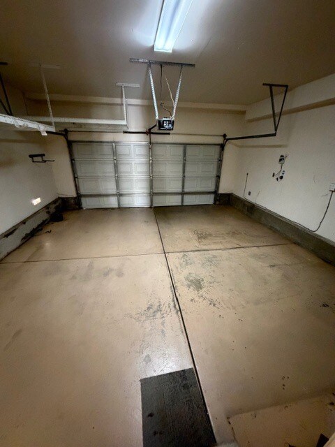 Building Photo - 1924 Geyserville St