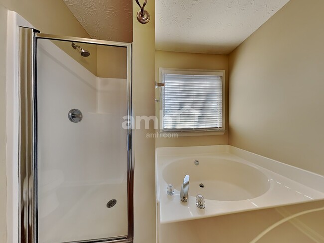 Building Photo - 175 Garrison Crossing