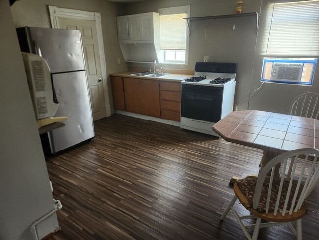 Building Photo - 307 Miami Ave