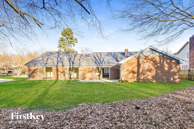 Building Photo - 4113 Oak Hollow Dr