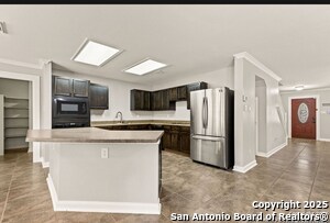 Building Photo - 115 Newrock Creek