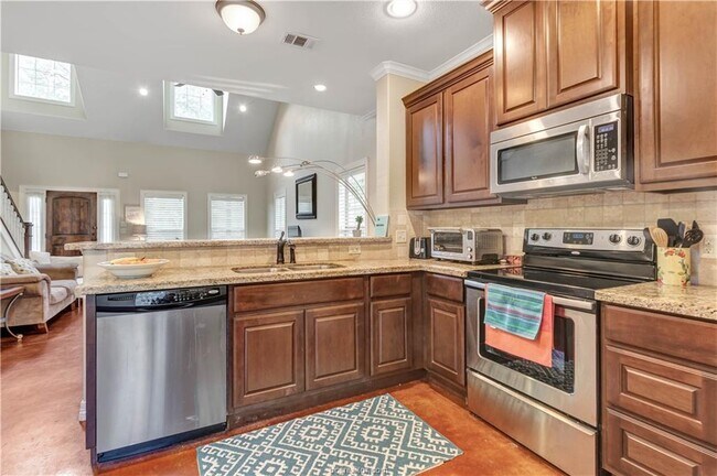 Building Photo - 1001 Welsh Ave