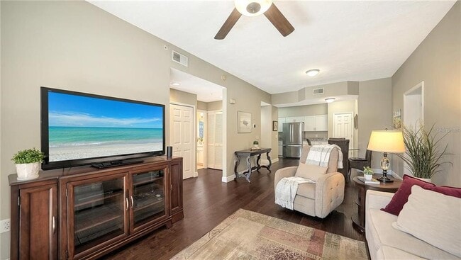 Building Photo - 4224 Central Sarasota Pkwy