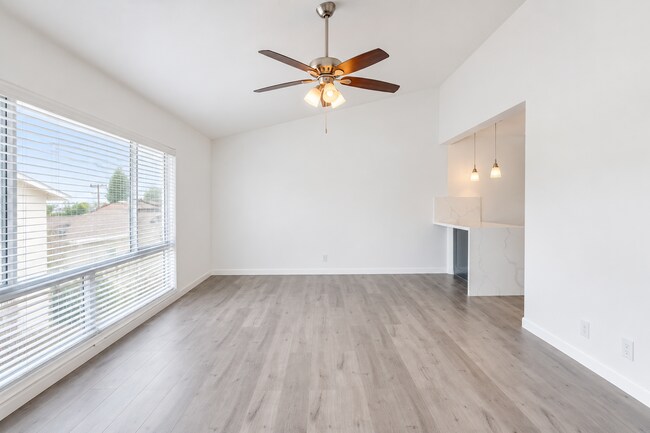 Interior Photo - 422 - 426 Exton Ave