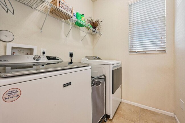 Building Photo - 4714 Monarch Way