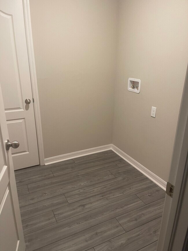 Building Photo - 11411 Cay Spruce Wy