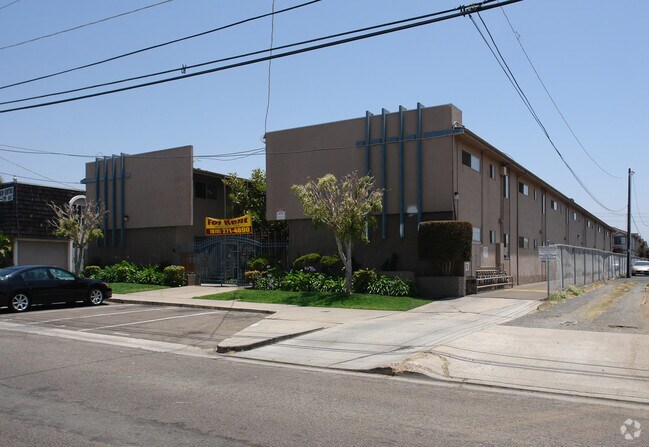 Primary Photo - 552 D St