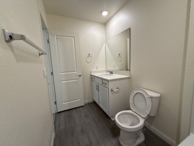 Building Photo - 10415 Ricordi St