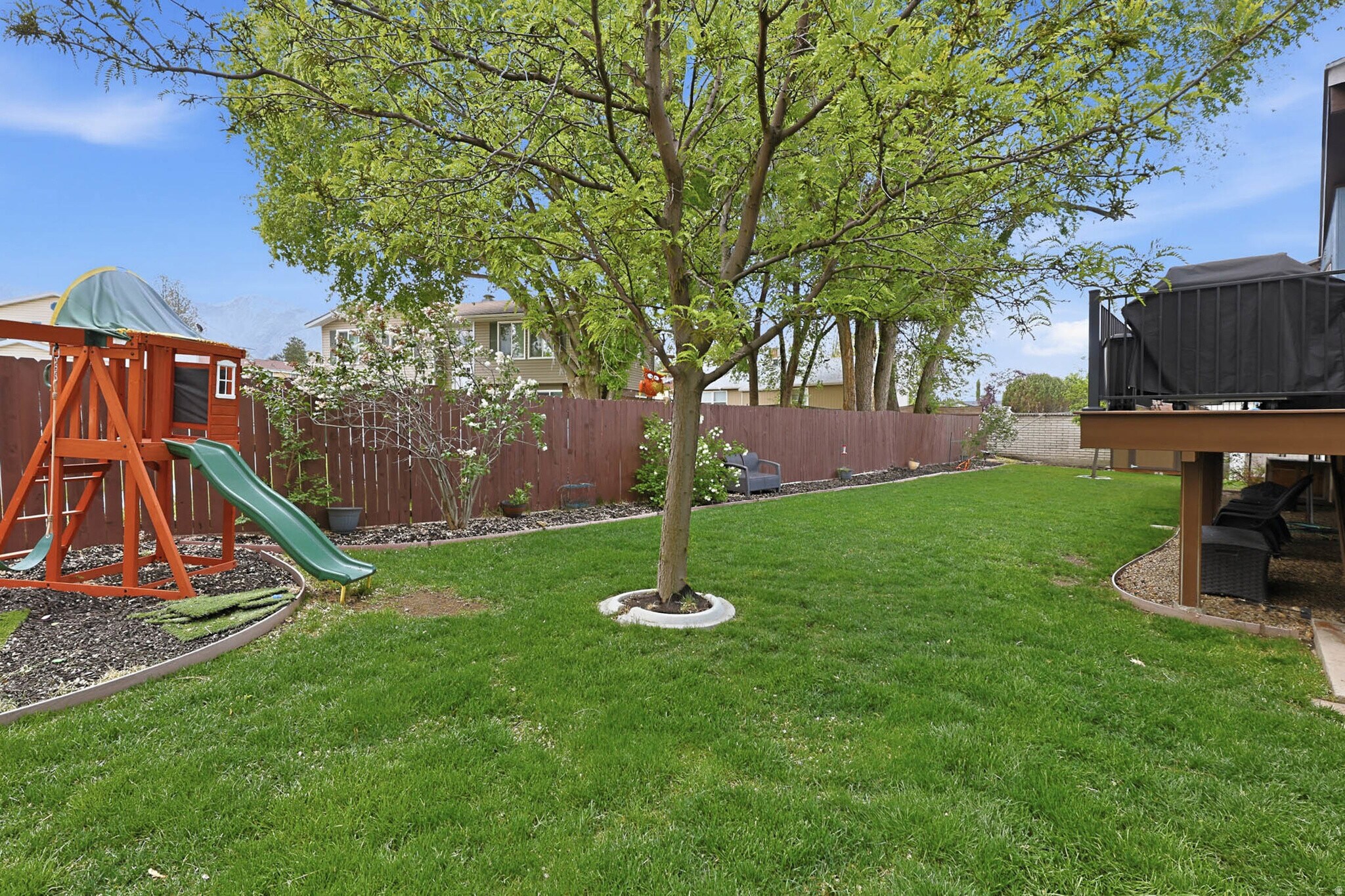 Building Photo - 9107 S Peach Blossom Dr