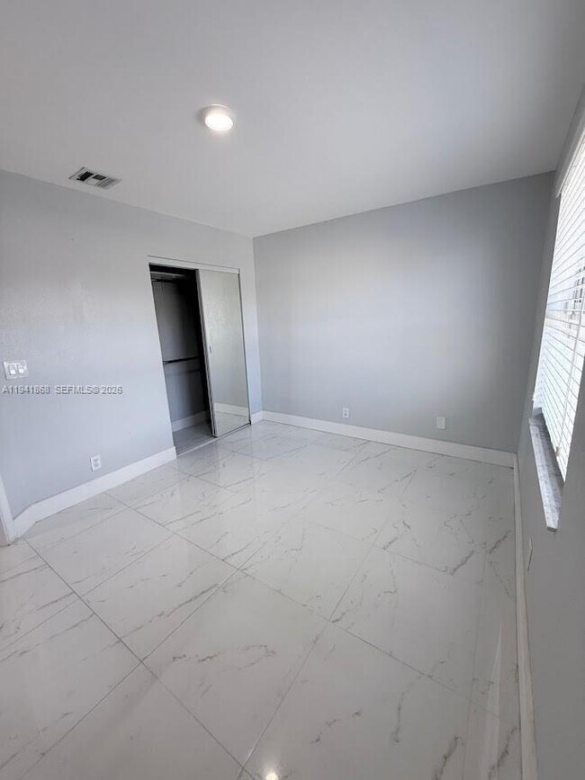 Building Photo - 119 SW 168th Terrace