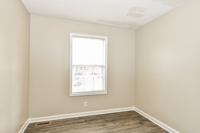 Building Photo - 2817 Russet Ridge Dr