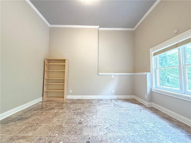 Building Photo - 3500 Millwater Crossing NE