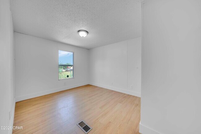 Building Photo - 154 Big Oak Ln