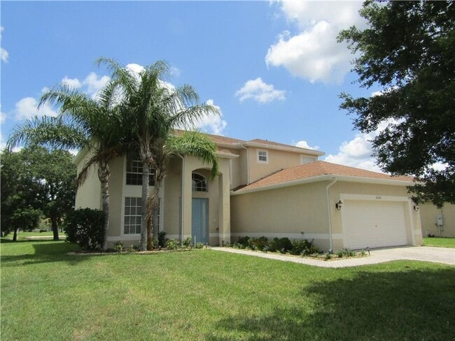 Building Photo - 4Bed/3Bath~2800 Sq Ft!~Pond View~Two Car G...