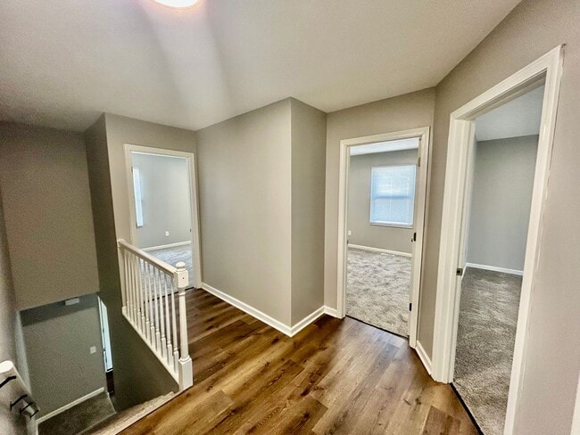 Building Photo - September Rent Free! Modern 3BR Apartment ...