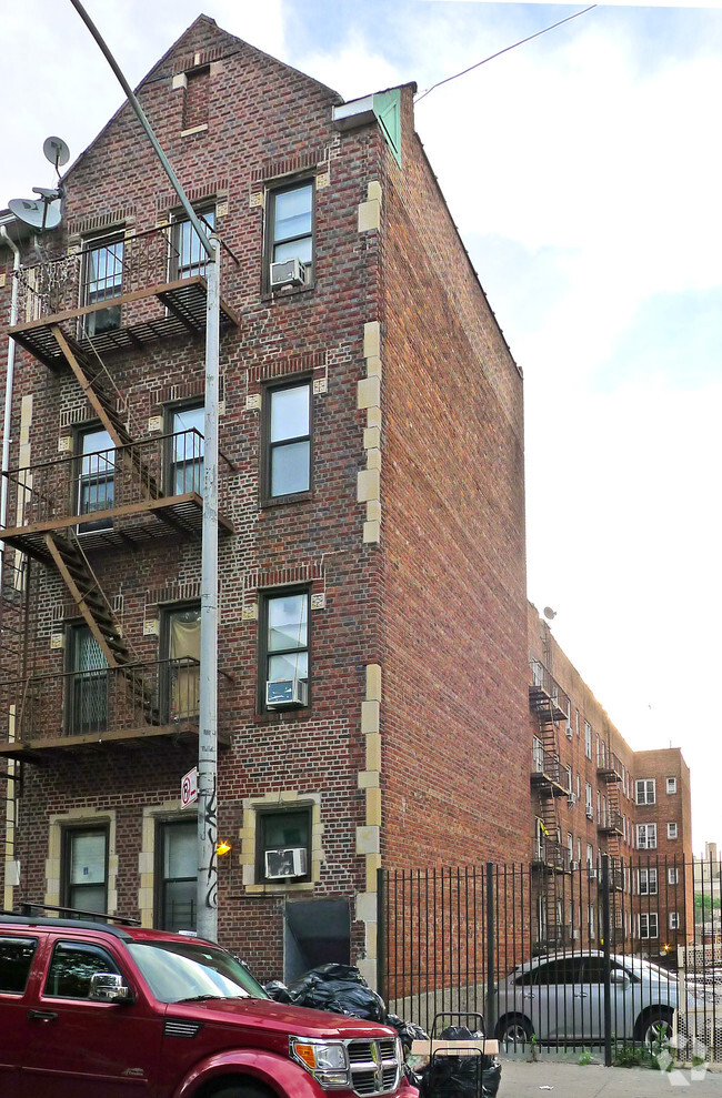 Building Photo - 3415 94th St