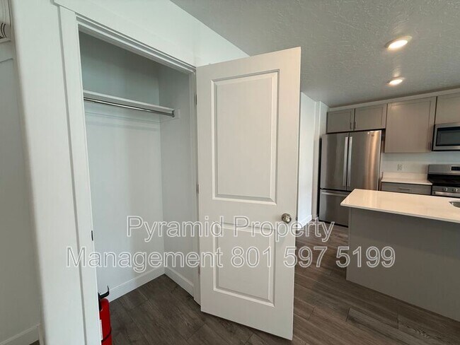 Building Photo - 3831 W 930 N