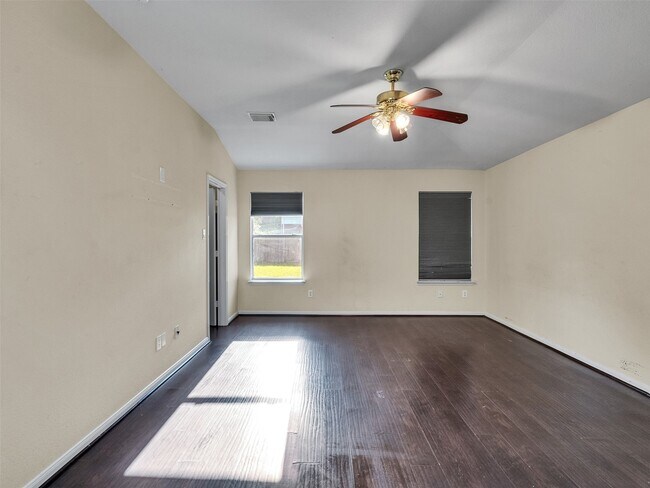 Building Photo - 3823 Beacons Vw