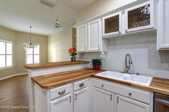 Building Photo - 3108 Vallejo Way