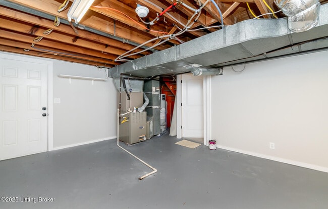 Building Photo - 7110 Fox Harbor Rd