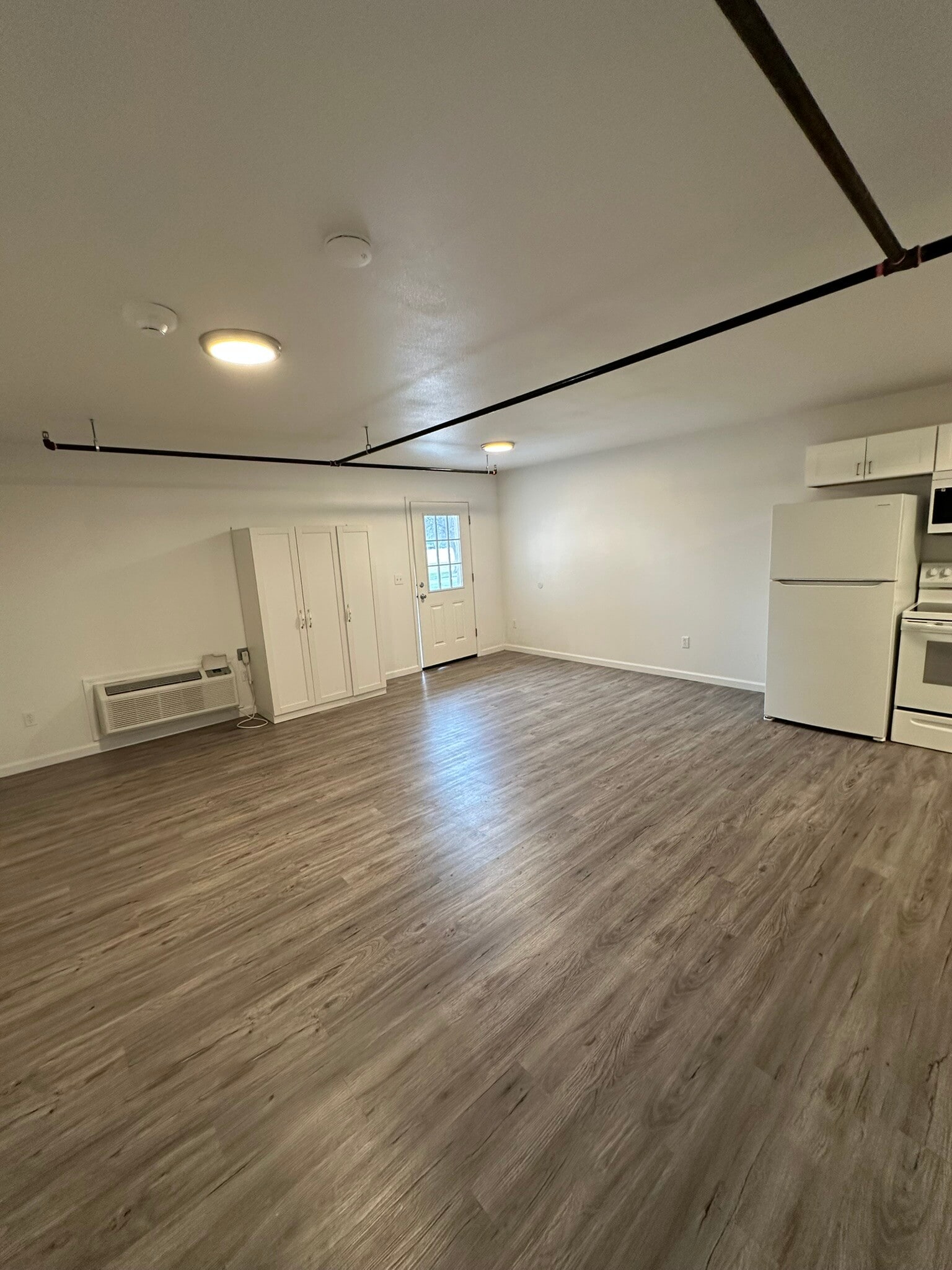 Building Photo - 1120 Montana St