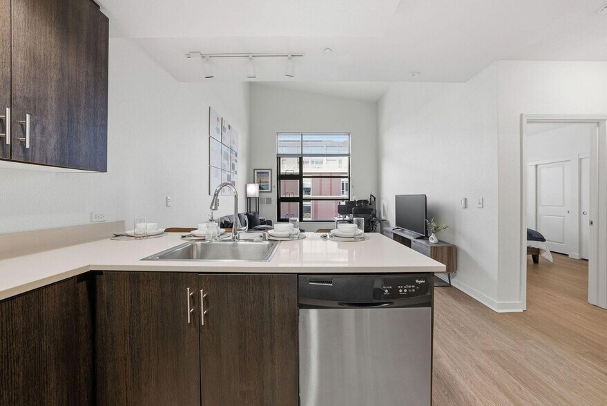 Building Photo - 1155 4th St