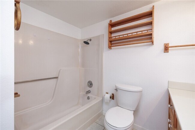 Building Photo - 13813 Flintlock Dr