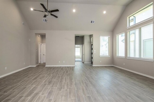 Building Photo - 235 N Spotted Fern Dr
