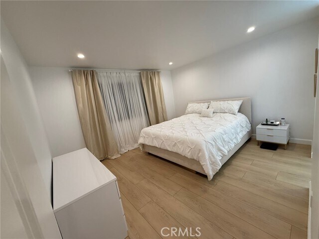 Building Photo - 22139 Burbank Blvd