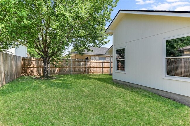 Building Photo - 11518 James B Connolly Ln