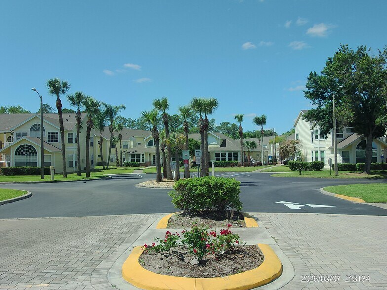 Building Photo - 5015 Laguna Bay Cir