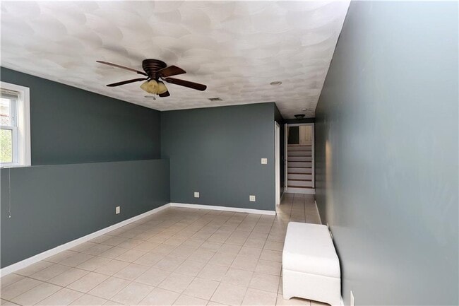 Building Photo - 33 Mc Millen St