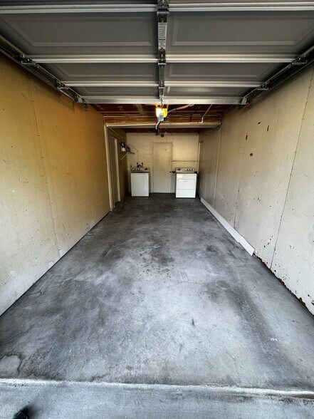 Building Photo - 1503 Carmel Dr