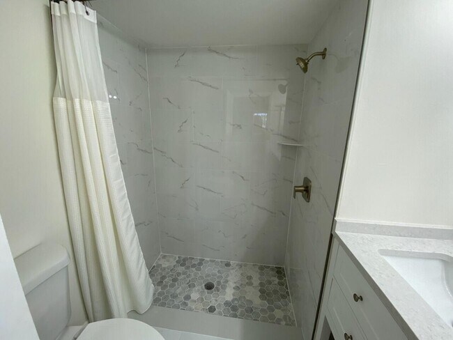 Building Photo - 1604 Palm Beach Trace Dr