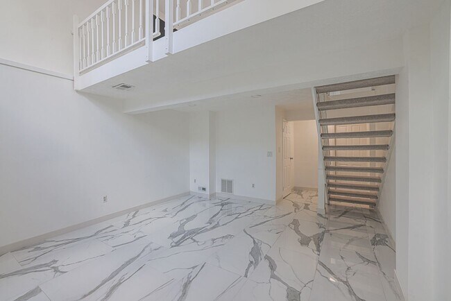 Building Photo - 9 Stillwood Cir